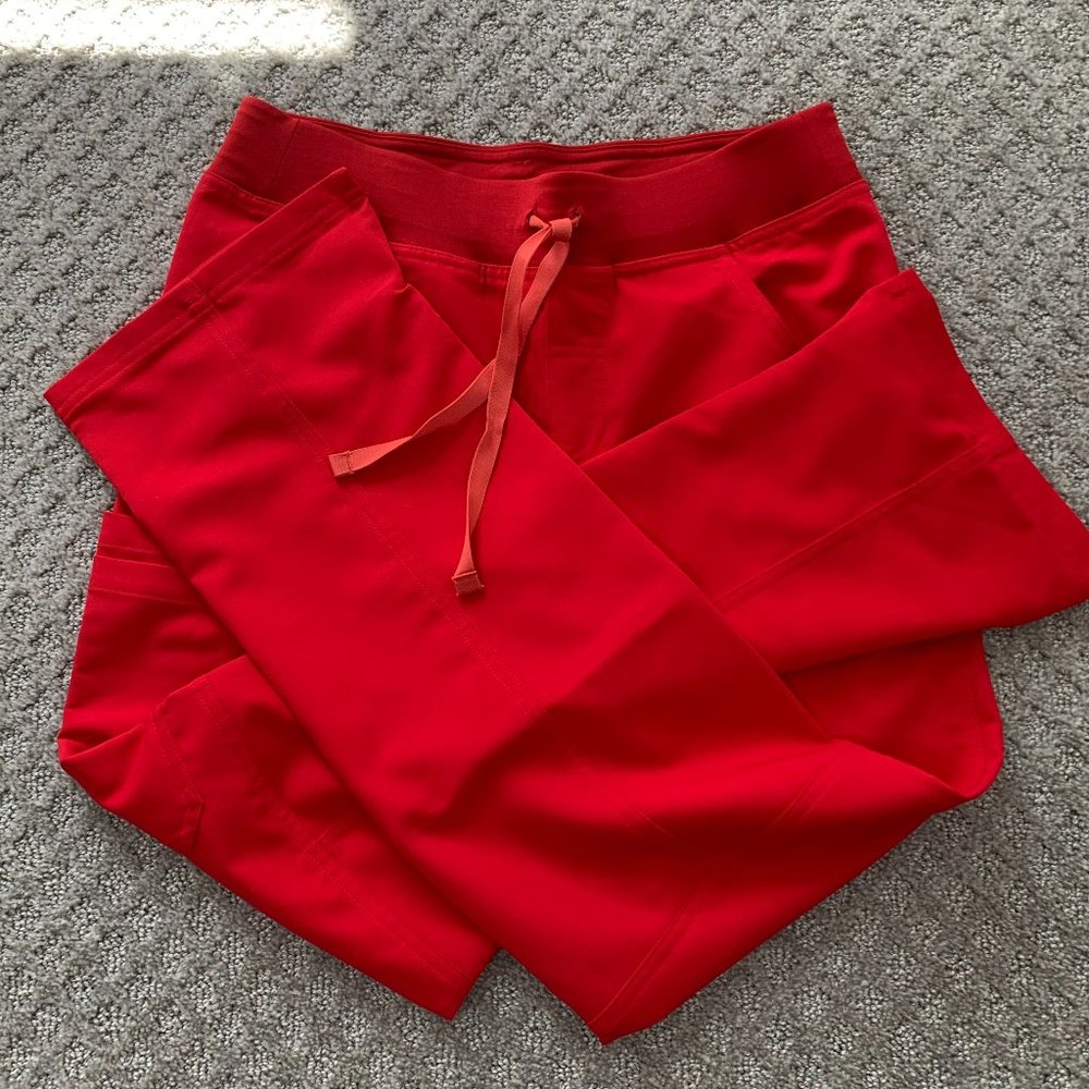 Figs scrub pants Size XS petite. Color red. Style Kade Cargo pants. NWOT